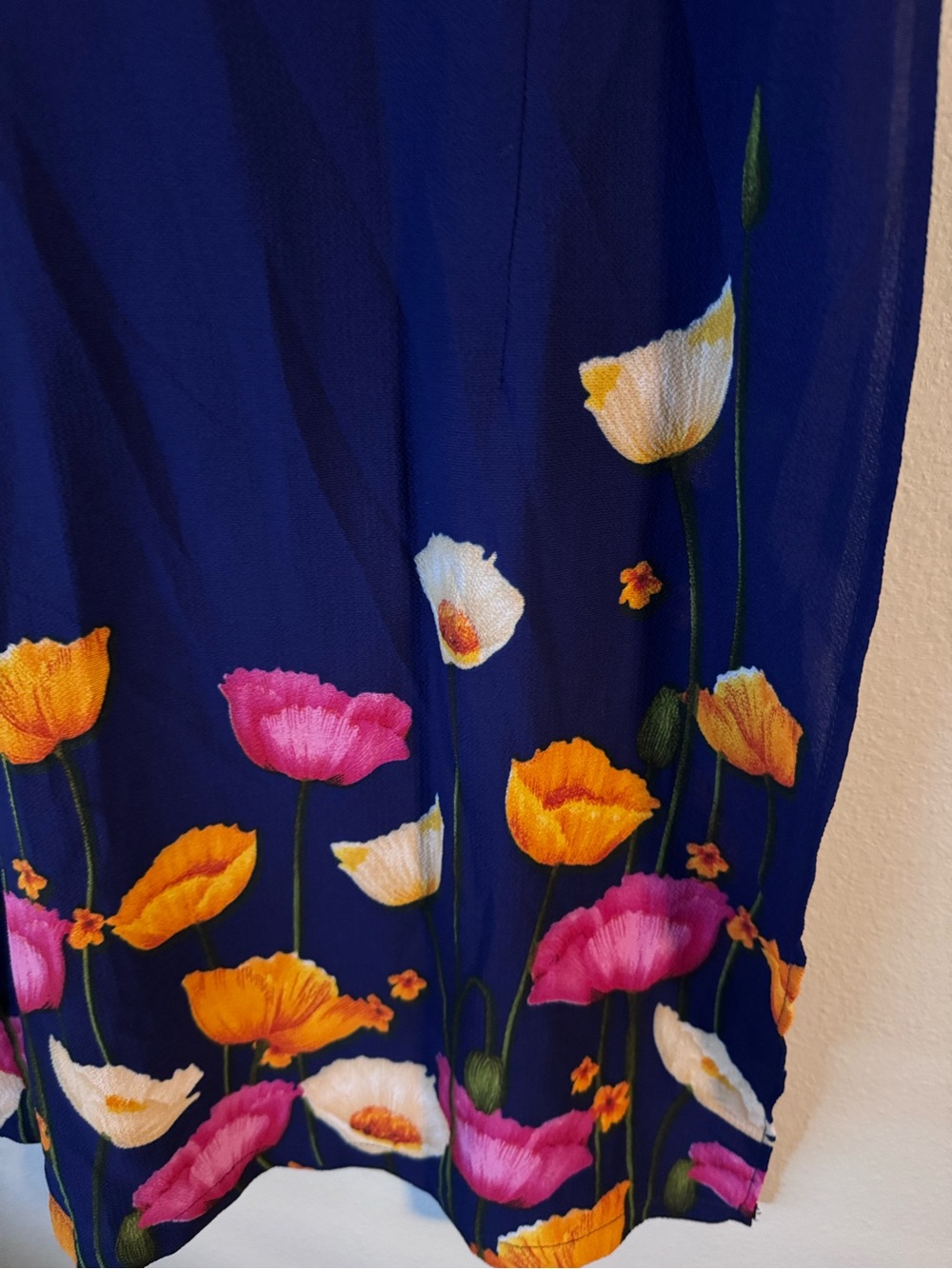 100% Silk Navy Floral Dress with Poppy Print and Pink Trim - Picture 2 of 7